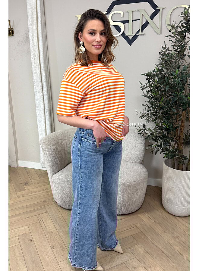 ORANGE - 'LEONI SHORTSLEEVE TEE' - STRIPED OVERSIZED TEE