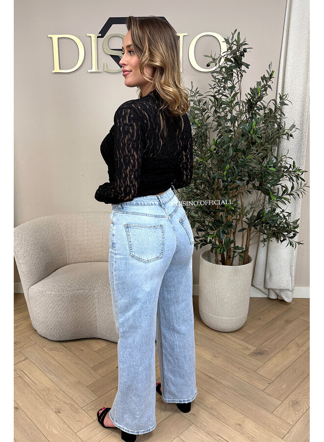 BLACK - 'SELENA V2 TOP' - LACE TOP + TOP INSIDE