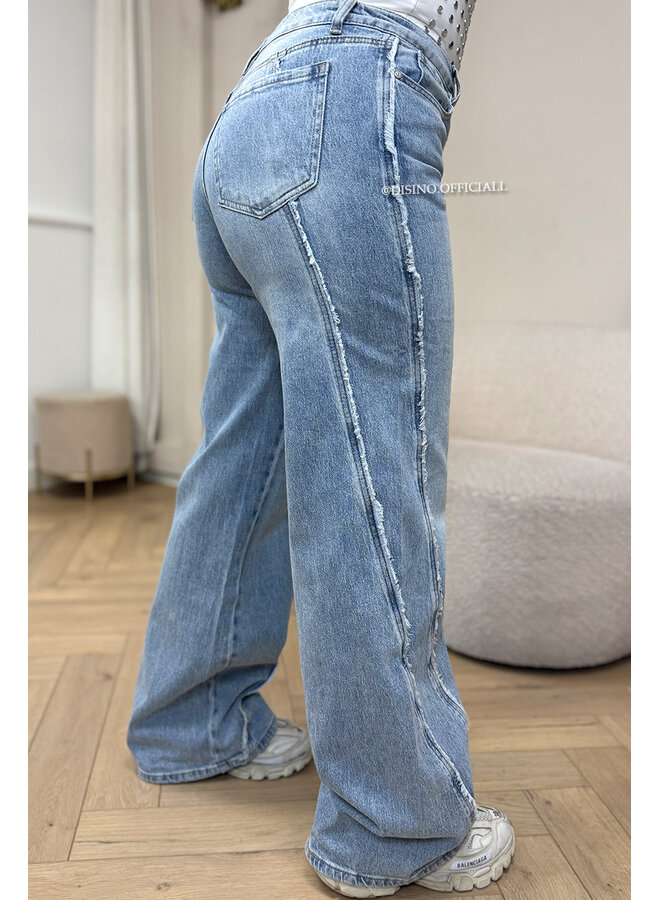 LIGHT BLUE - 'BLAIR JEANS' - SIDE SEAM STRETCH WIDE LEG JEANS
