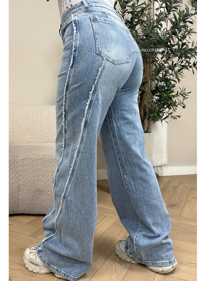 LIGHT BLUE - 'BLAIR JEANS' - SIDE SEAM STRETCH WIDE LEG JEANS