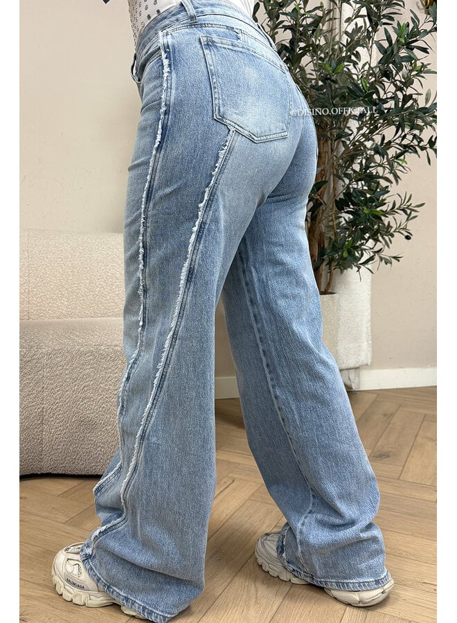 LIGHT BLUE - 'BLAIR JEANS' - SIDE SEAM STRETCH WIDE LEG JEANS