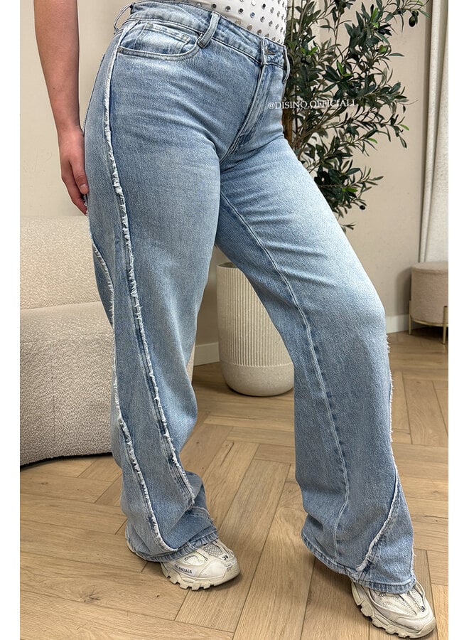LIGHT BLUE - 'BLAIR JEANS' - SIDE SEAM STRETCH WIDE LEG JEANS