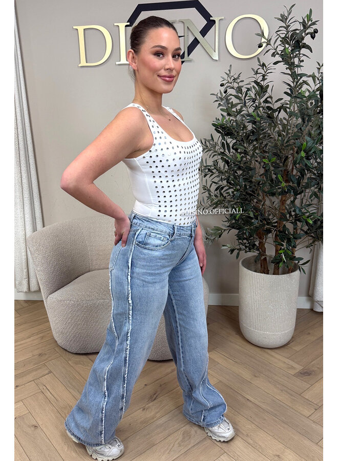 LIGHT BLUE - 'BLAIR JEANS' - SIDE SEAM STRETCH WIDE LEG JEANS