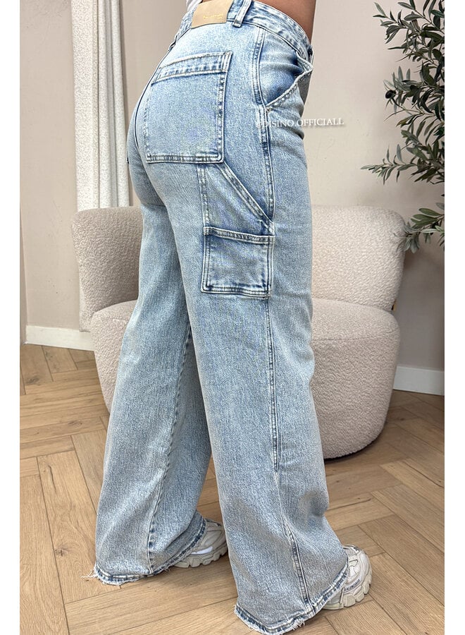VINTAGE BLUE - 'CARPENTER JEANS' - STRETCH WIDE LEG CARGO JEANS