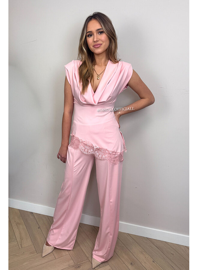 PINK - 'YASEMIN SET' - STRETCH SATIN LACE DETAIL TOP + PANTS SET