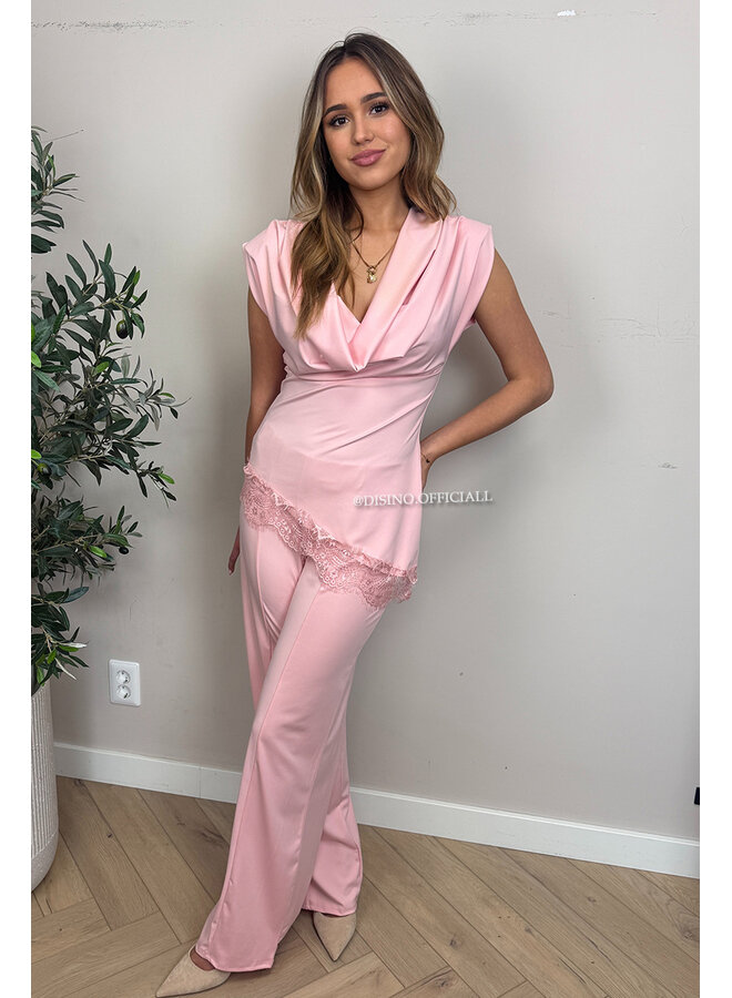 PINK - 'YASEMIN SET' - STRETCH SATIN LACE DETAIL TOP + PANTS SET