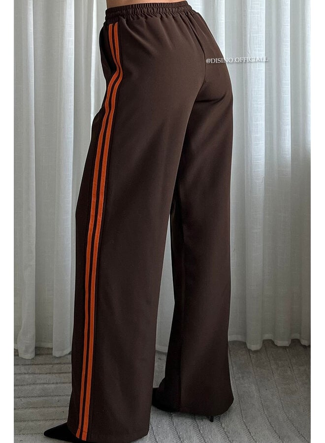 CHOCO/ORANGE - 'QUINTY PANTS' - STRIPED COMFY PANTALON