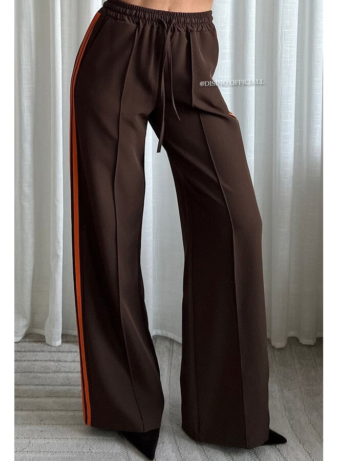 CHOCO/ORANGE - 'QUINTY PANTS' - STRIPED COMFY PANTALON