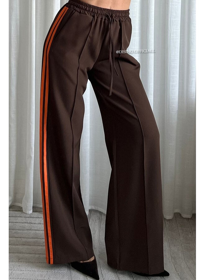 CHOCO/ORANGE - 'QUINTY PANTS' - STRIPED COMFY PANTALON