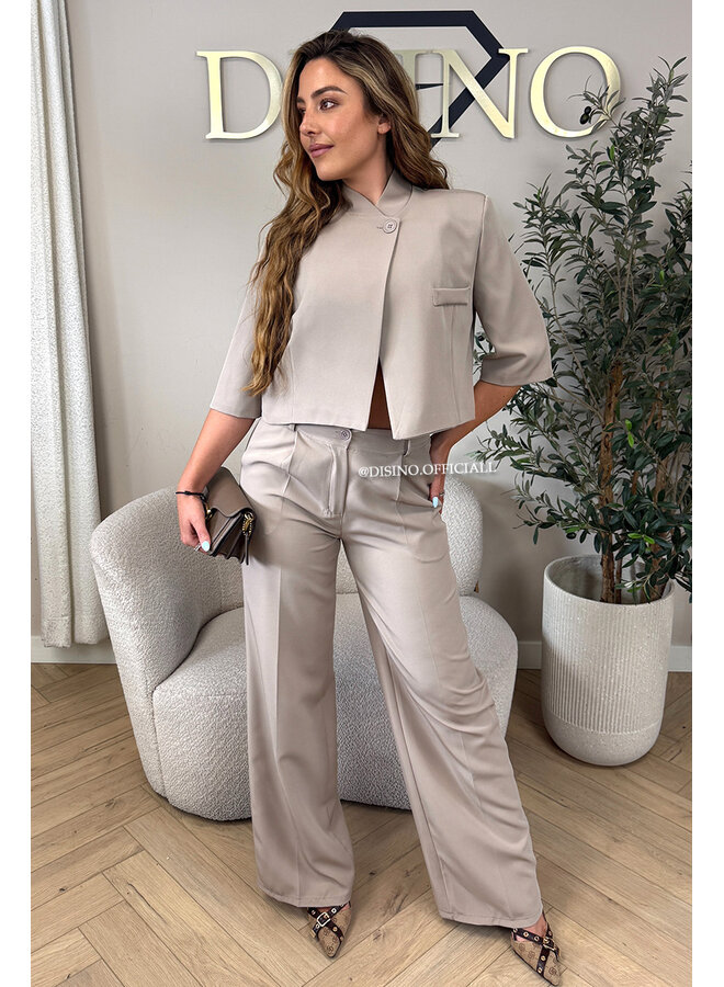 TAUPE - 'VAYÉN BLAZER' - VIRAL SHORT ASSYMETRIC BLAZER