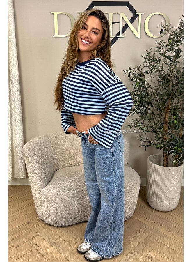 LIGHT BLUE - 'LEONI TEE' - STRIPED LONG SLEEVE TEE