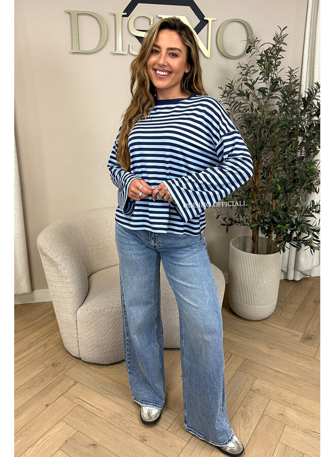 LIGHT BLUE - 'LEONI TEE' - STRIPED LONG SLEEVE TEE