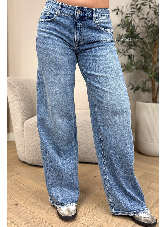 BLUE - 'VERDEA JEANS' - MEDIUM WAIST EXTRA WIDE LEG STRETCH JEANS