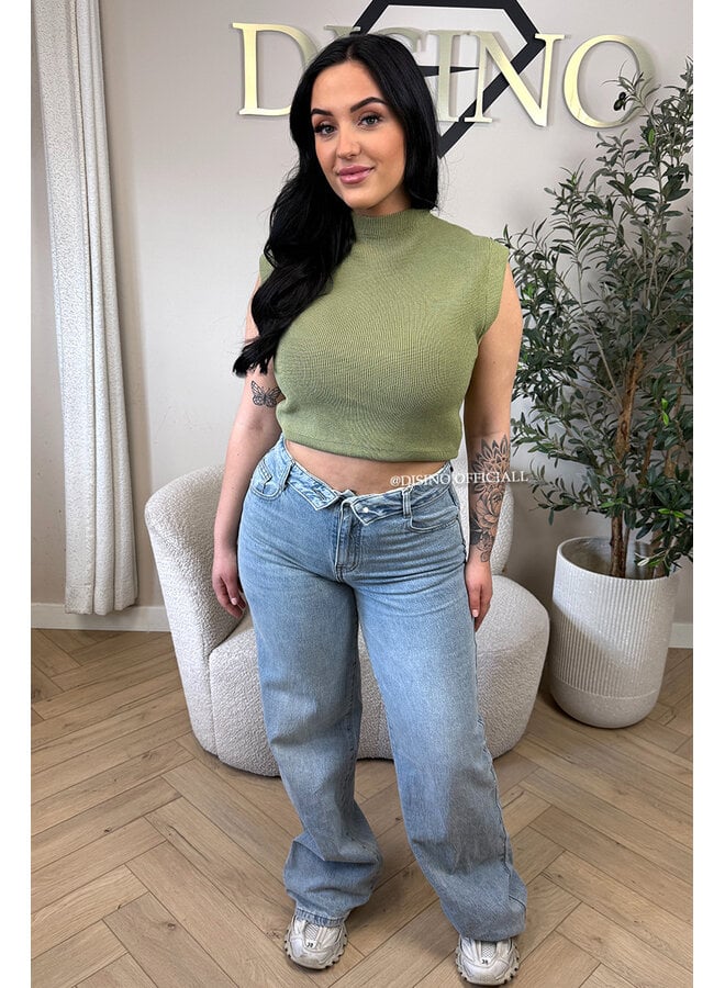 PISTACHE GREEN - 'CLEO' - BOYFRIEND PUFF SHOULDER TOP