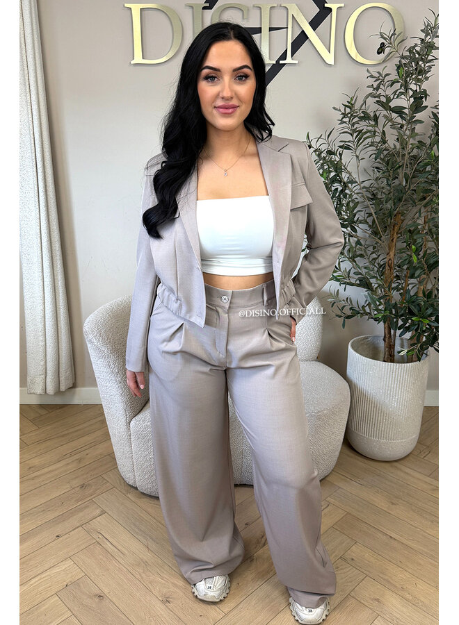 TAUPE - 'EMILIA SET' - CARGO JACKET + PANTALON TWO PIECE SET