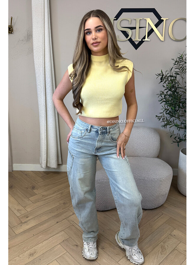 SOFT YELLOW - 'CLEO' - BOYFRIEND PUFF SHOULDER TOP