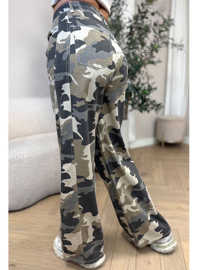 CAMO - 'TYLER JEANS' - CAMO WIDE LEG JEANS