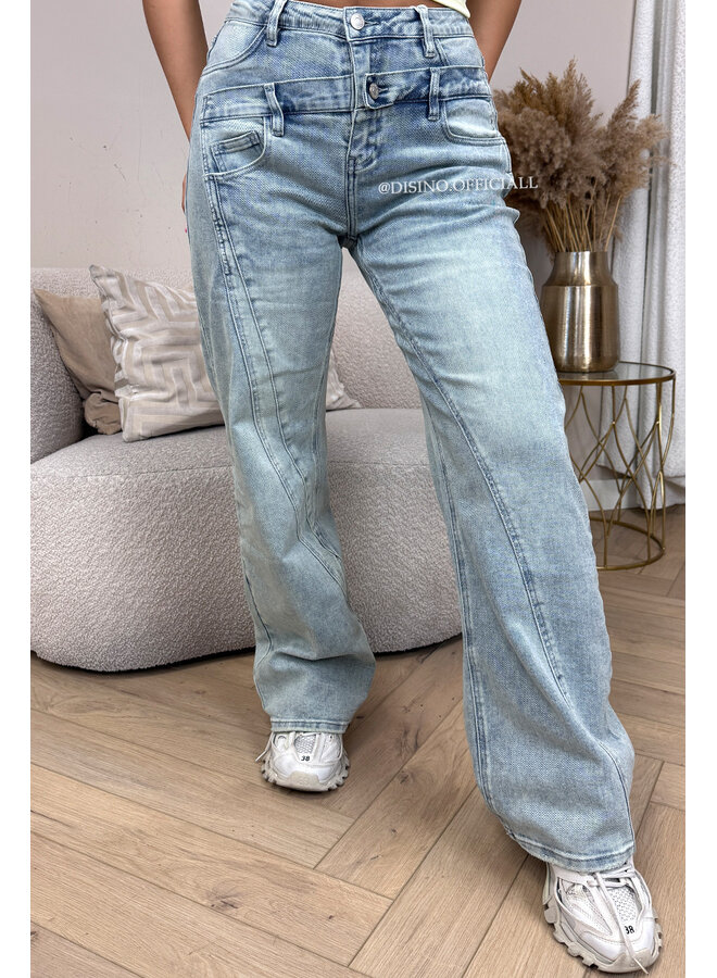 VINTAGE BLUE - 'AXELLE JEANS' - ASSYMETRIC SUPER STRETCH EXCLUSIVE WIDE LEG JEANS