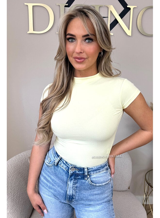 YELLOW - 'MIA SHORTSLEEVE TOP' - PERFECT FIT HIGH NECK SHORTSLEEVE TOP