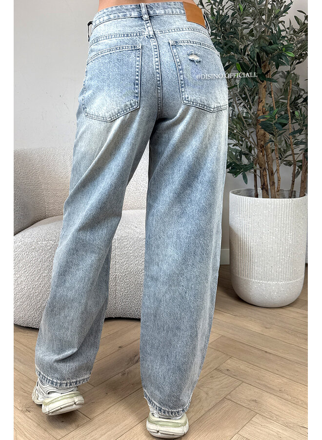 DIRTY BLUE - 'PRATO JEANS' - RIPPED BARREL JEANS