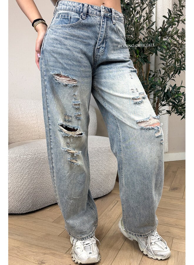 DIRTY BLUE - 'PRATO JEANS' - RIPPED BARREL JEANS