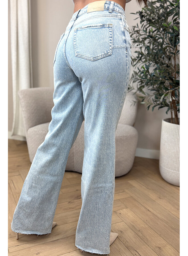 LIGHT BLUE VINTAGE - 'VANCOUVER' - STRETCH EXTRA LONG WIDE LEG JEANS