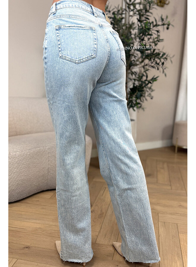 LIGHT BLUE VINTAGE - 'VANCOUVER' - STRETCH EXTRA LONG WIDE LEG JEANS