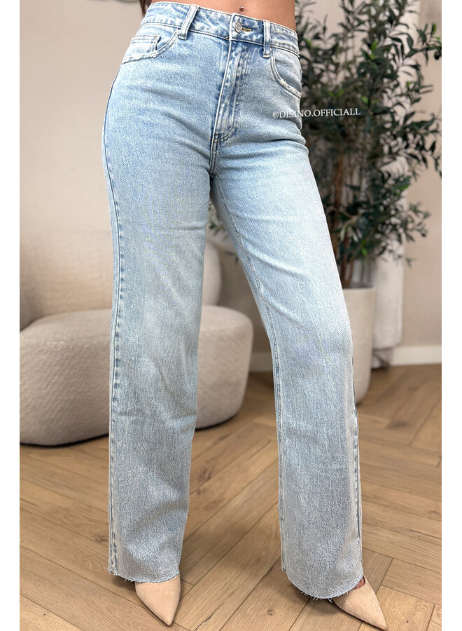 LIGHT BLUE VINTAGE - 'VANCOUVER' - STRETCH EXTRA LONG WIDE LEG JEANS