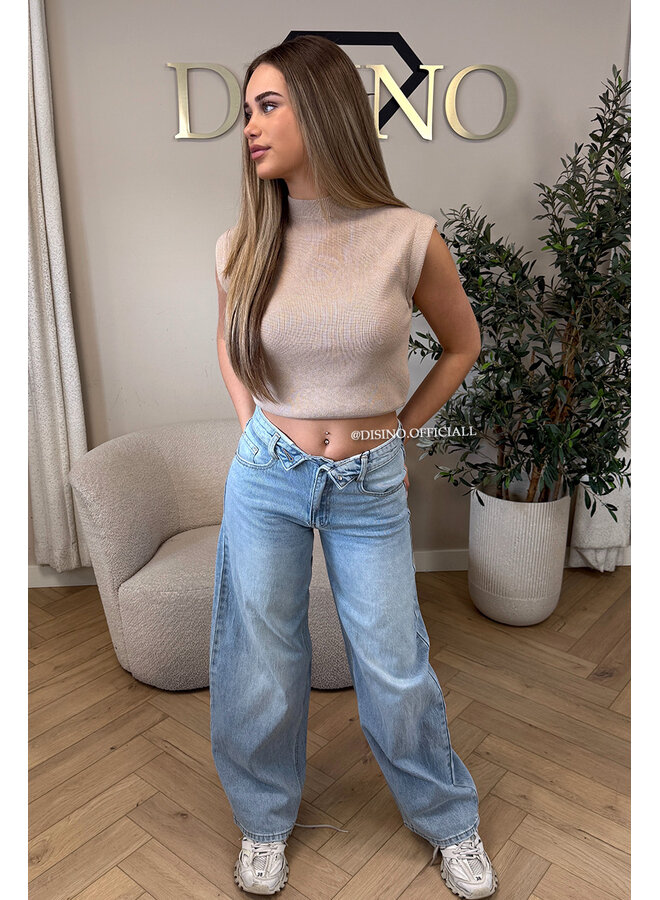 TAUPE - 'CLEO' - BOYFRIEND PUFF SHOULDER TOP