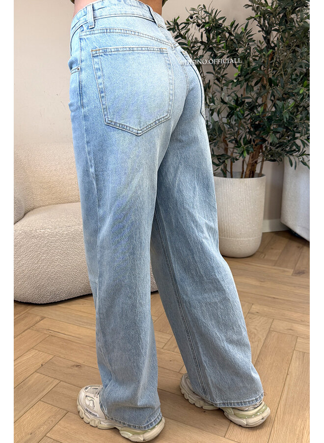 BLUE - 'LAUREN JEANS' - STRETCH FOLDED WAISTBAND WIDE LEG JEANS
