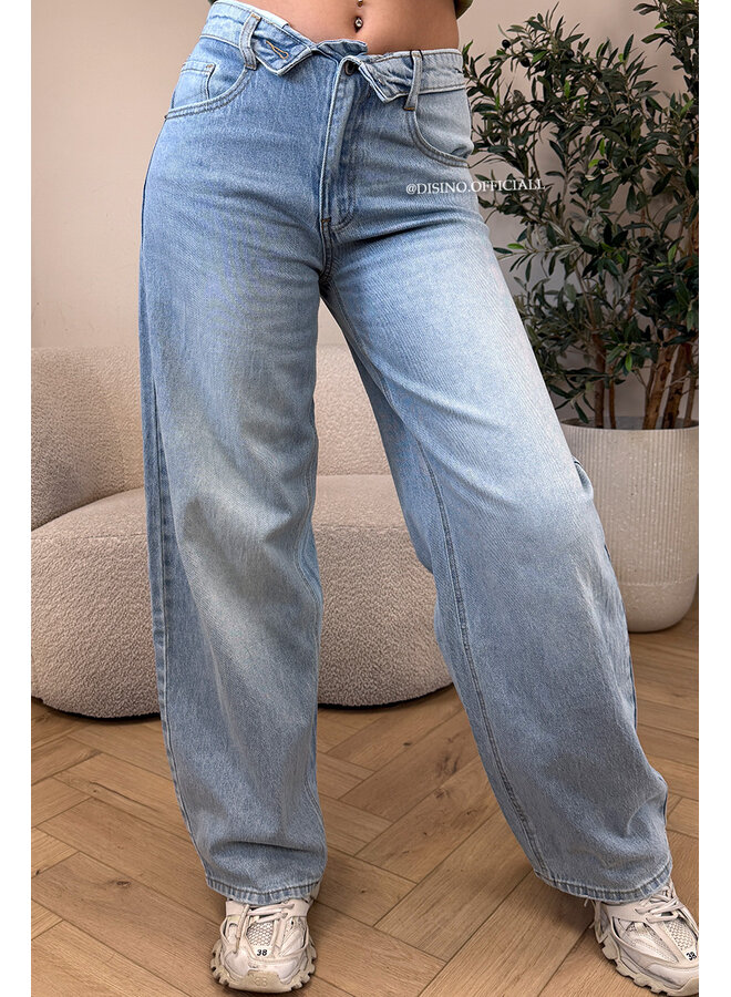 BLUE - 'LAUREN JEANS' - STRETCH FOLDED WAISTBAND WIDE LEG JEANS