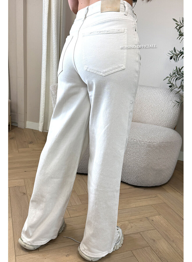 ECRU - 'AUSTIN JEANS' - STRETCH VIRAL ASYMMETRIC WIDE LEG JEANS