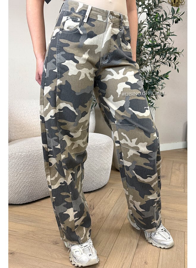 CAMO - 'TYLER BARREL JEANS' - CAMO BARREL FIT JEANS