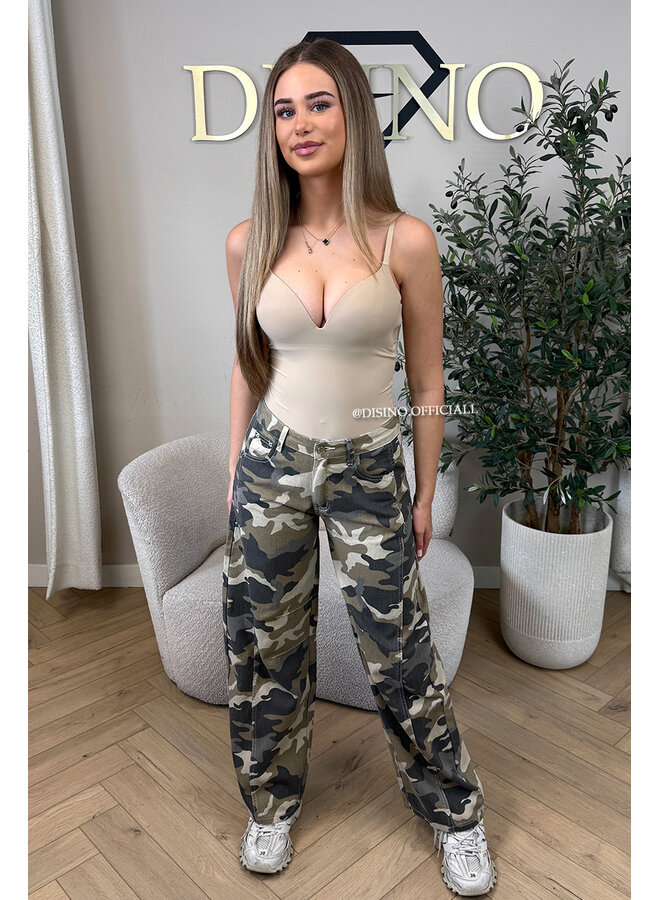 CAMO - 'TYLER BARREL JEANS' - CAMO BARREL FIT JEANS