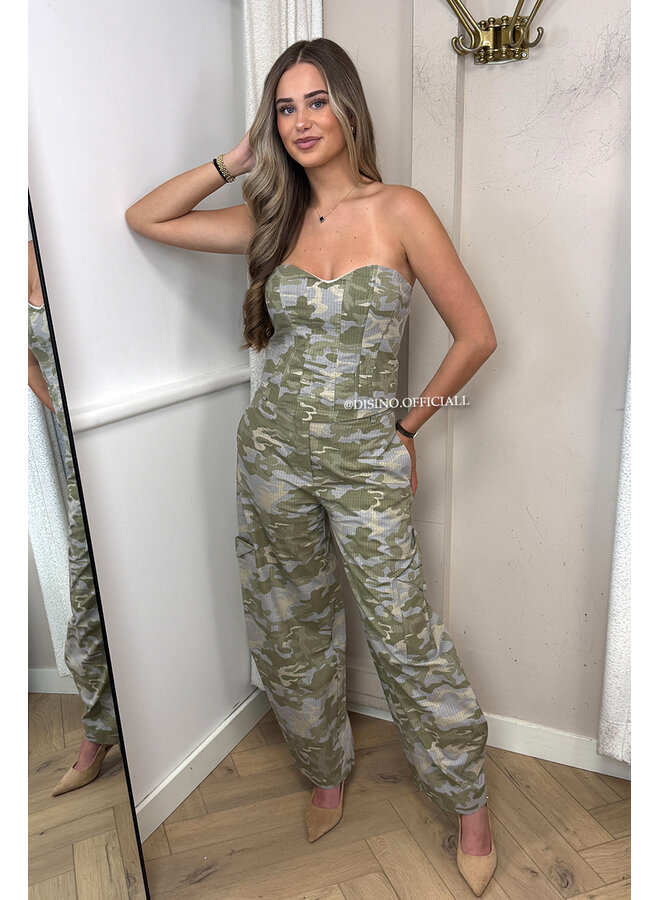GREEN - 'STORMY JEANS' - CAMO CARGO PANTS