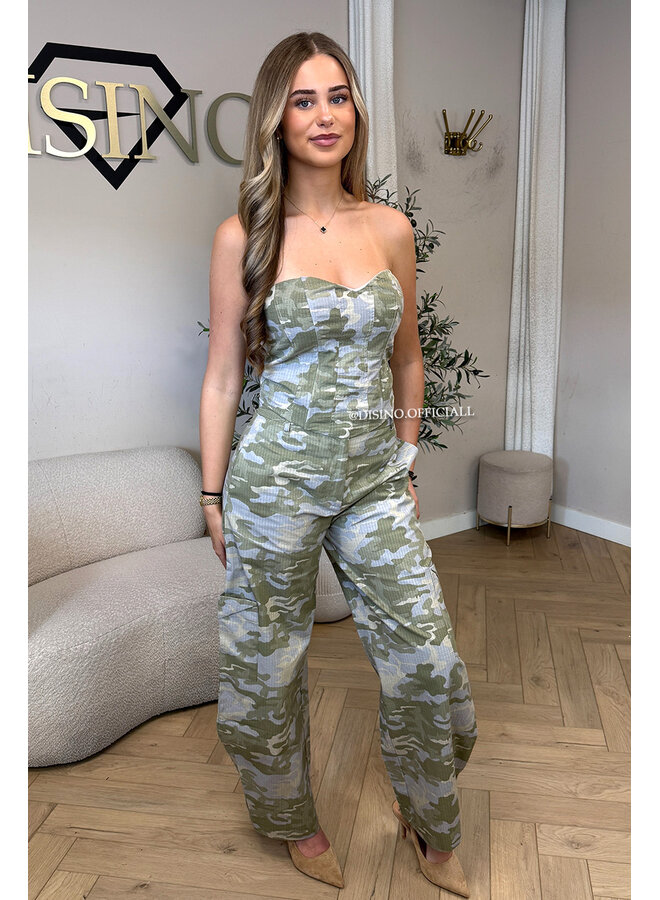 GREEN - 'STORMY JEANS' - CAMO CARGO PANTS
