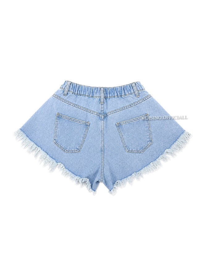 LIGHT BLUE - 'LUNA SHORT' - FRAYED DENIM SHORT