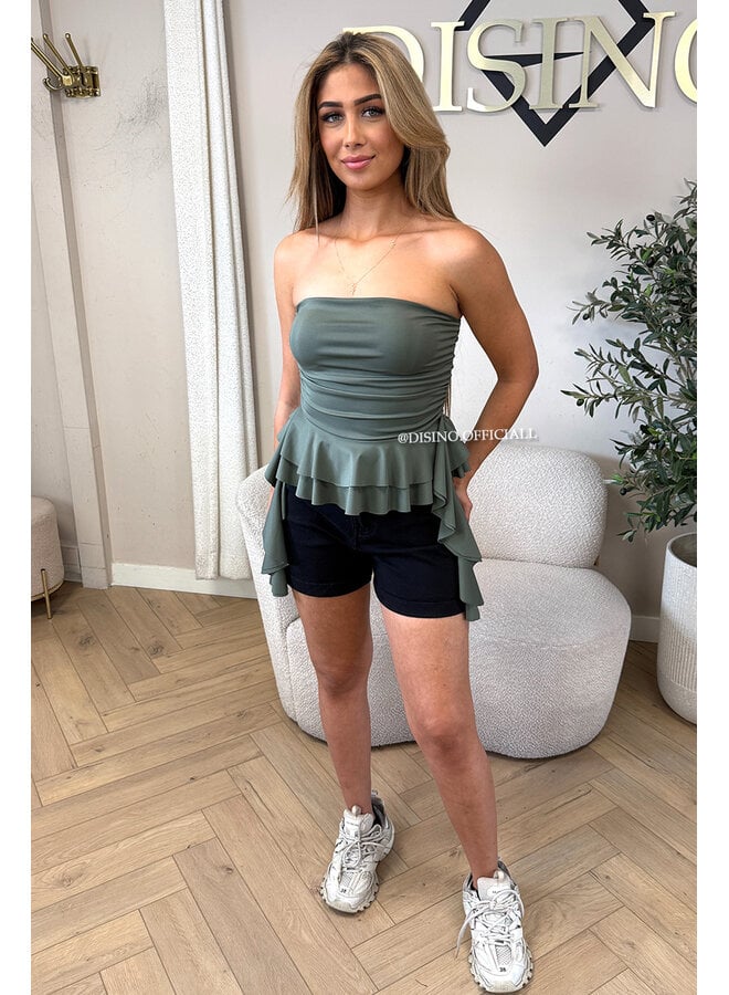 BLACK - 'ELLA SHORTS' - SUPER STRETCH DENIM SHORTS