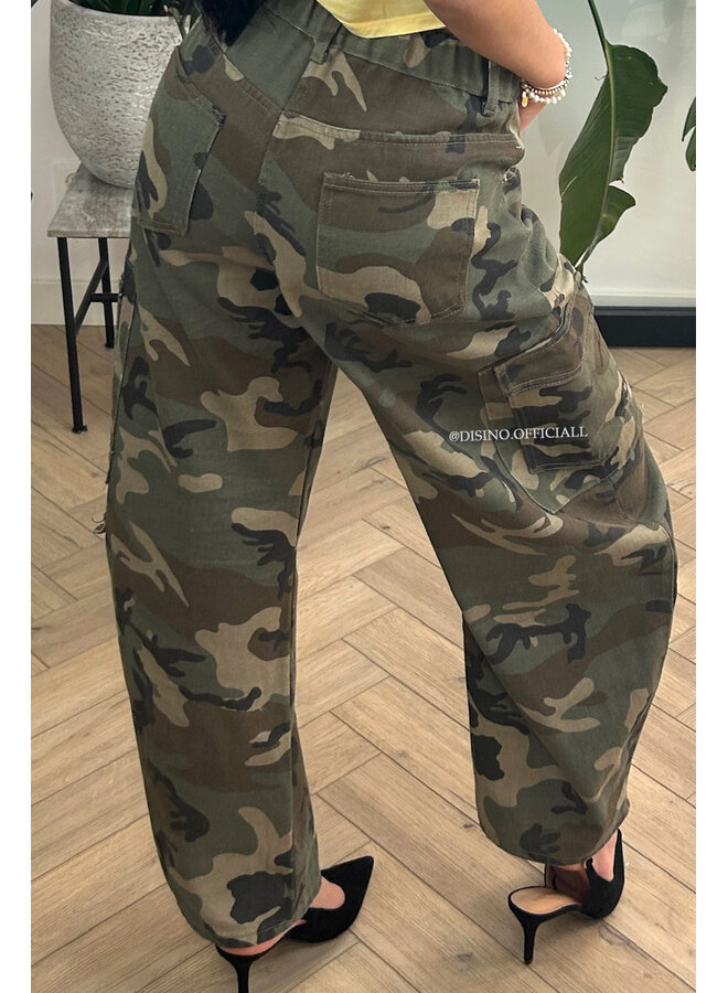 CAMO - 'RIVER JEANS' - PERFECT CARGO CAMO JEANS