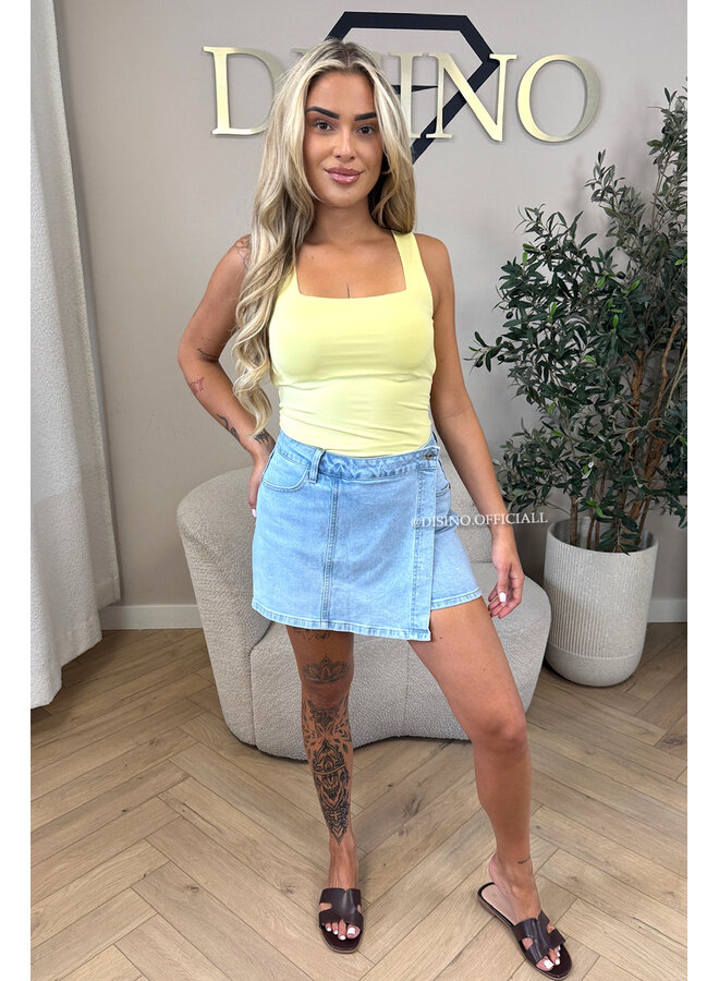 LIGHT BLUE - 'LAYLA SKORT' - STRETCH DENIM SKORT