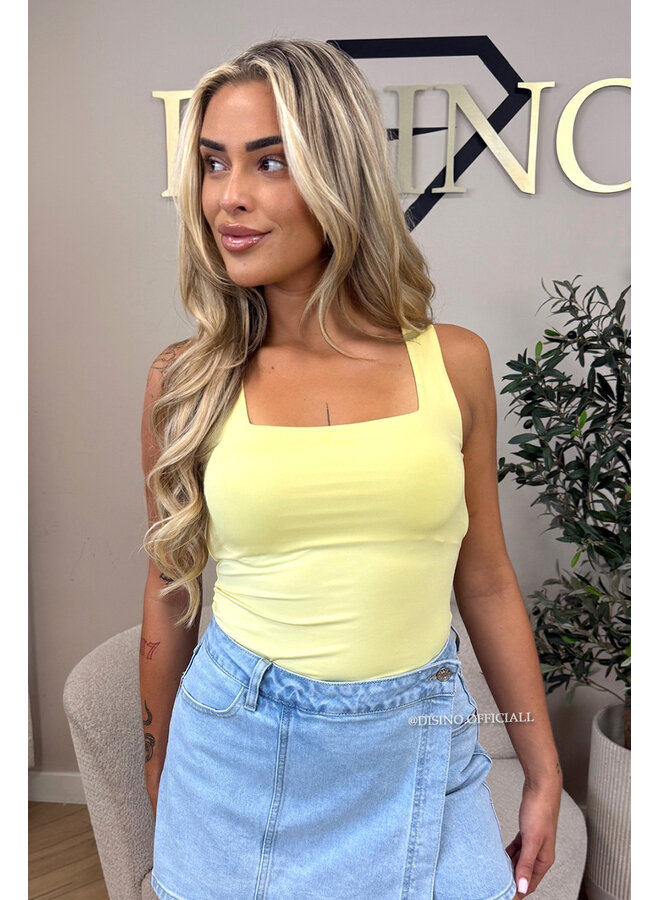 BUTTER YELLOW - 'NOVA BASIC TOP' - SEAMLESS HEMD TOP