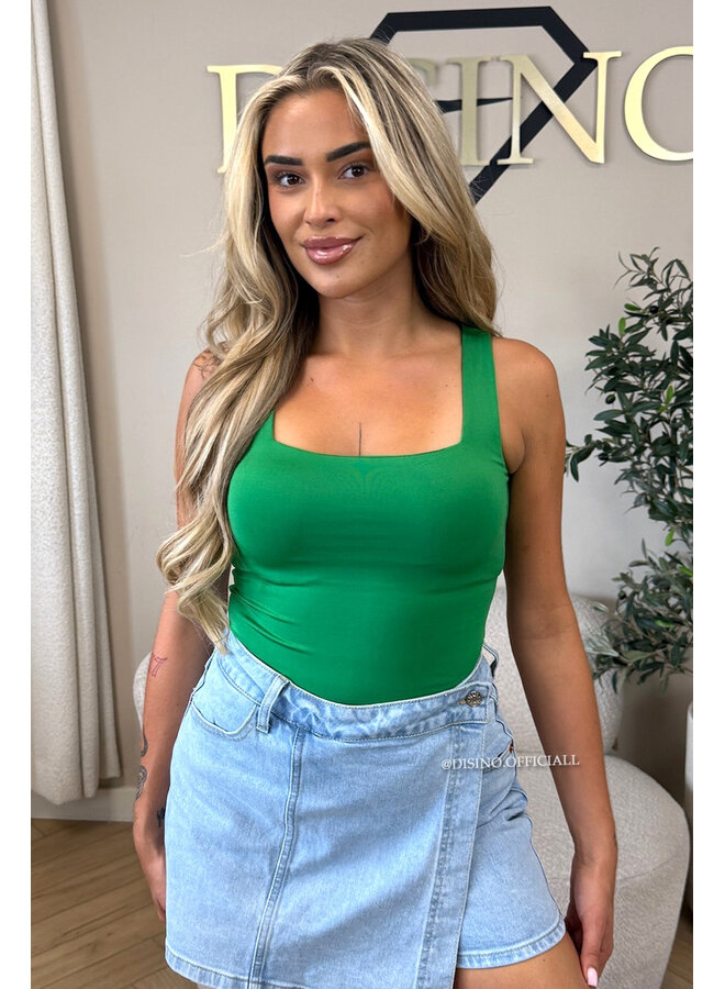 GREEN - 'NOVA BASIC TOP' - SEAMLESS HEMD TOP