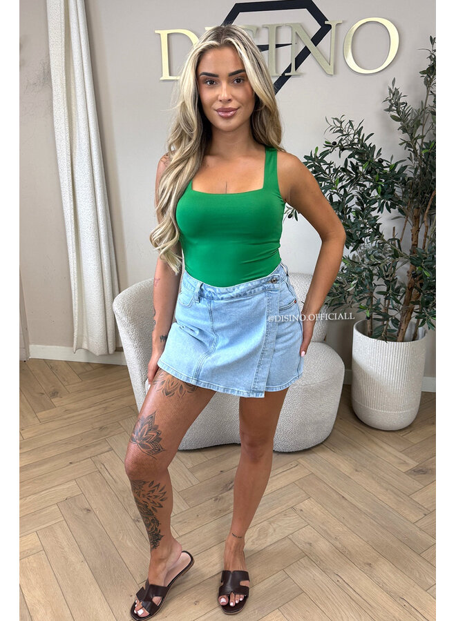 GREEN - 'NOVA BASIC TOP' - SEAMLESS HEMD TOP