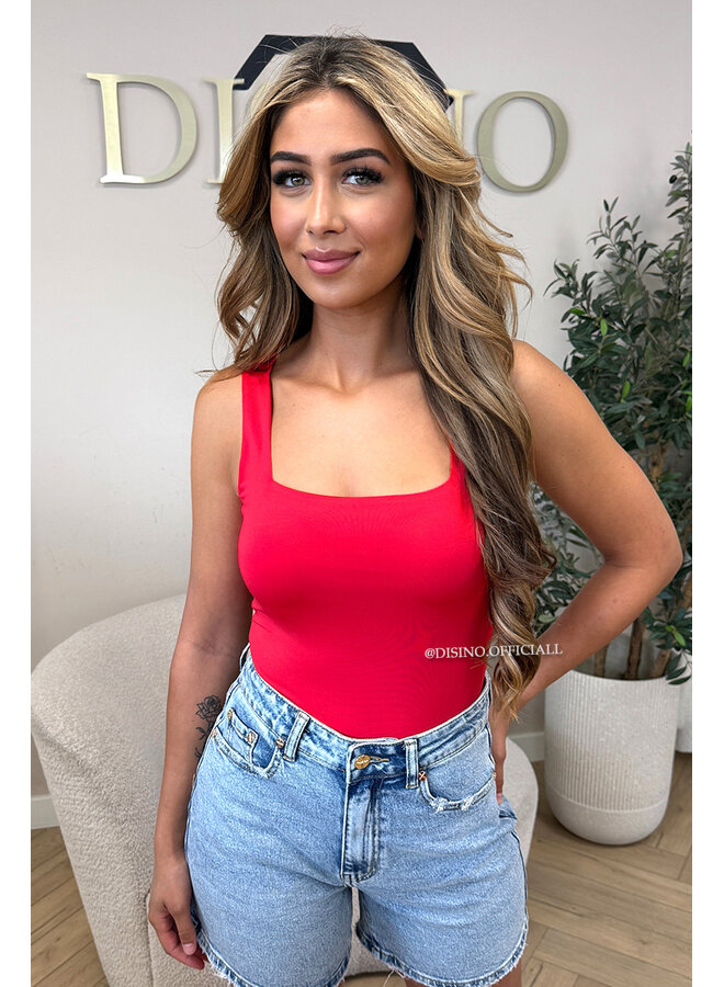 RED - 'NOVA BASIC TOP' - SEAMLESS HEMD TOP