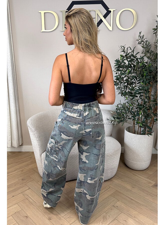 CAMO - 'MARLEY JEANS' - PERFECT DENIM CARGO CAMO JEANS