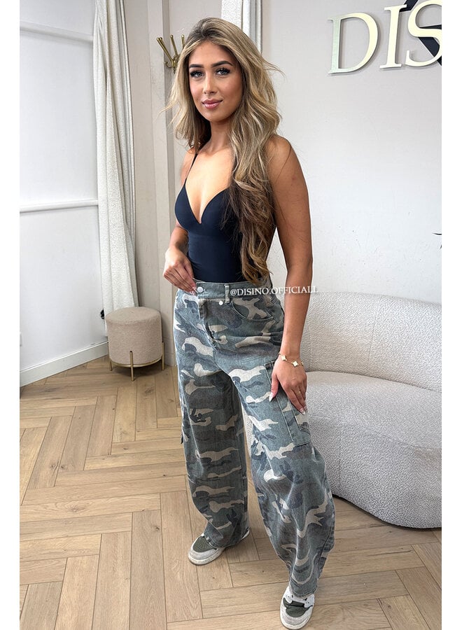 CAMO - 'MARLEY JEANS' - PERFECT DENIM CARGO CAMO JEANS