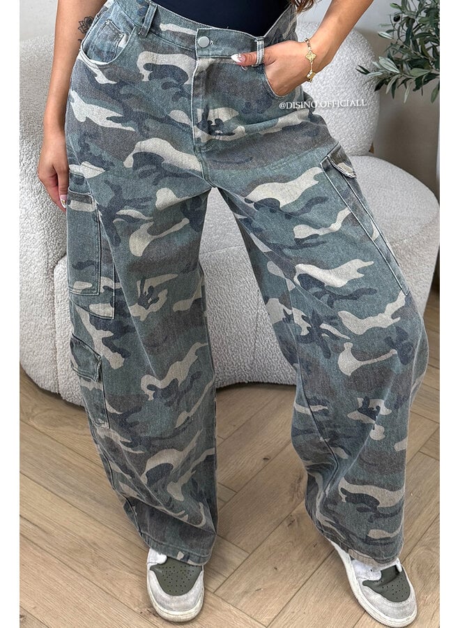 CAMO - 'MARLEY JEANS' - PERFECT DENIM CARGO CAMO JEANS
