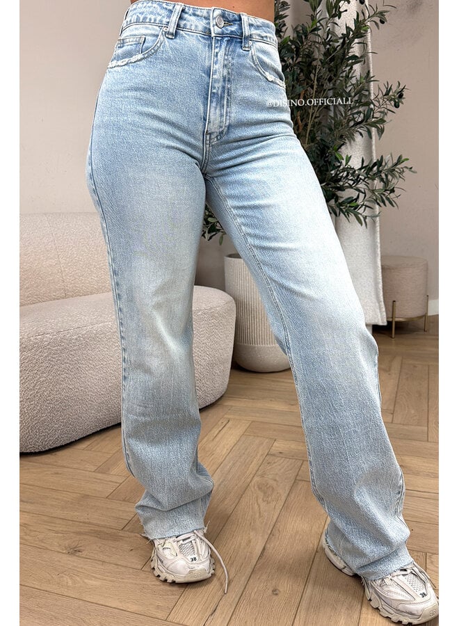 LIGHT BLUE VINTAGE - 'VANCOUVER' - STRETCH EXTRA LONG WIDE LEG JEANS