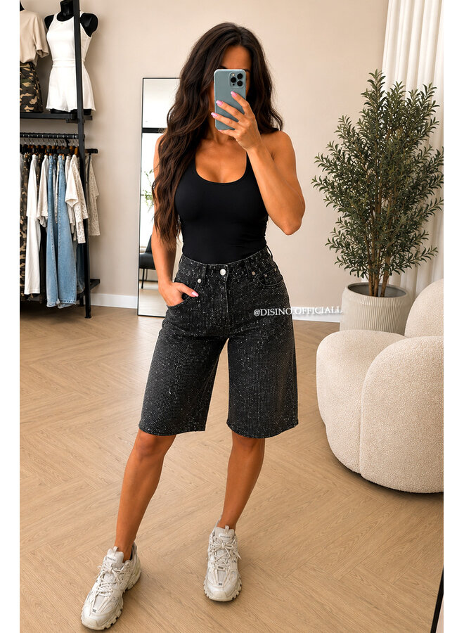 BLACK - 'CELINA DIAMONDS JORT' - EXCLUSIVE STRETCH BERMUDA SHORTS