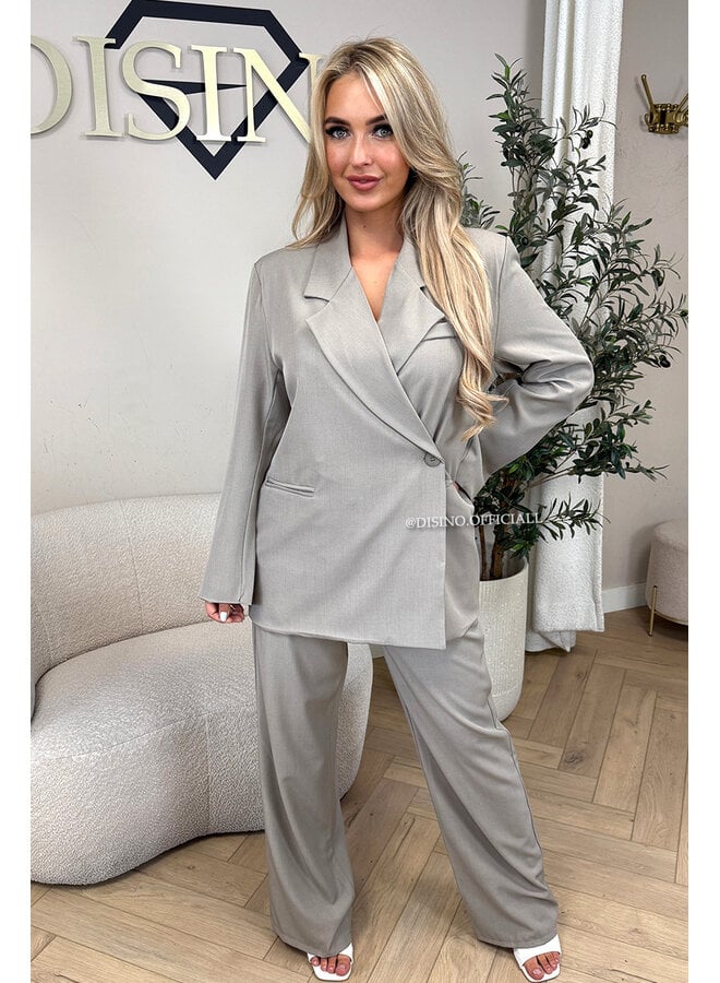TAUPE - 'MAEVA BLAZER SET' - OVERSIZED BOYFRIEND BLAZER + PANTALON SET